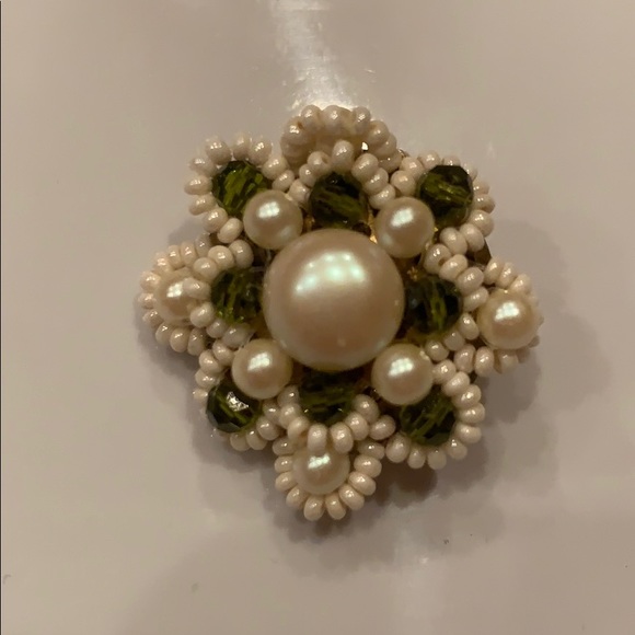 Beautiful Antique Floral Clip On Earrings - Picture 3 of 5